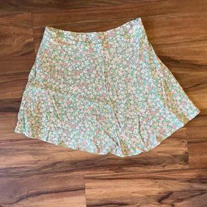 Elodie Green Floral Print Mini Skirt Size Medium Side Zip Closure